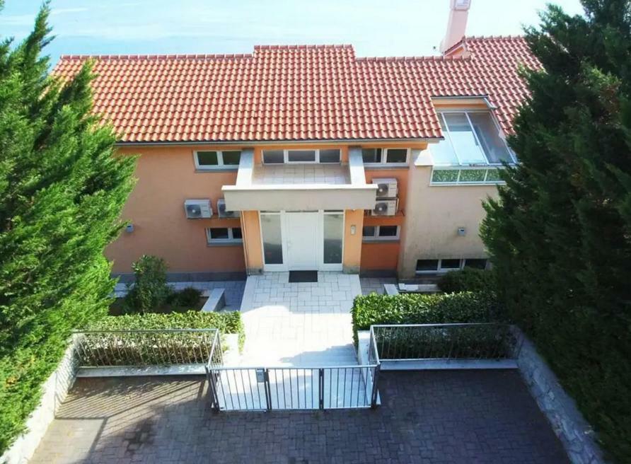 Apartments In Villa Azra Рієка Екстер'єр фото